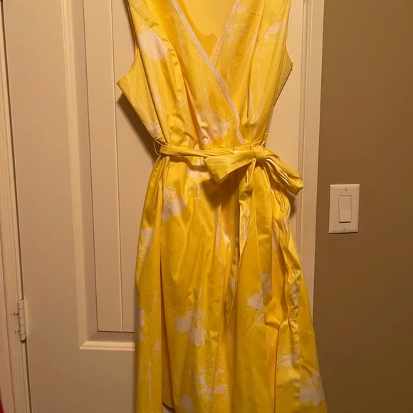 lane bryant gold dress Plus Size Gold Goddess: Lane Bryant One Shouldered Draped Dress